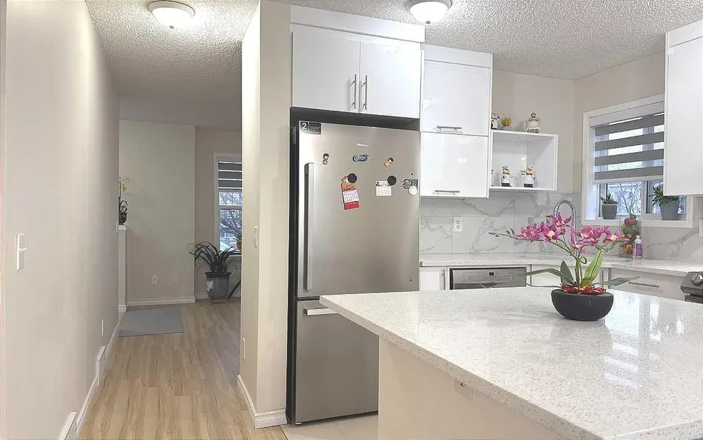 86 Harvest Rose Circle NE Calgary AB T3K 4M7