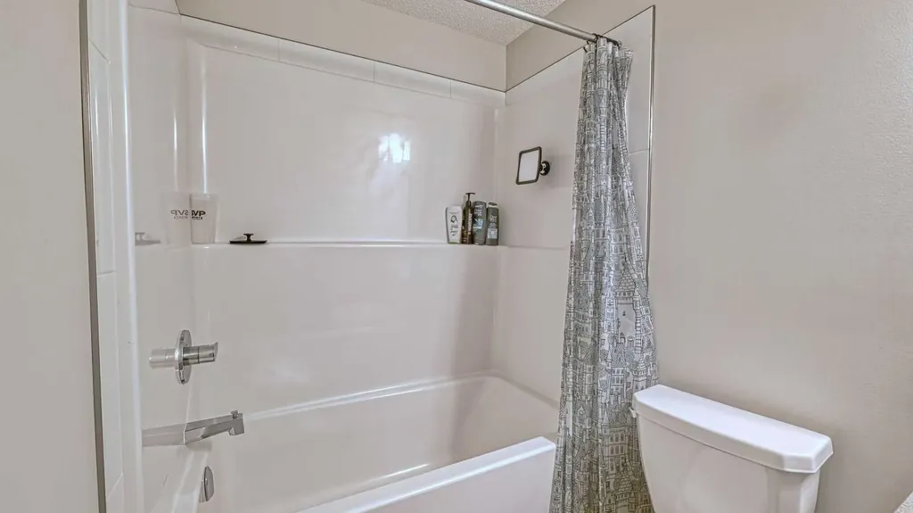 417 Cranbrook Square SE Calgary AB T3M 3K8