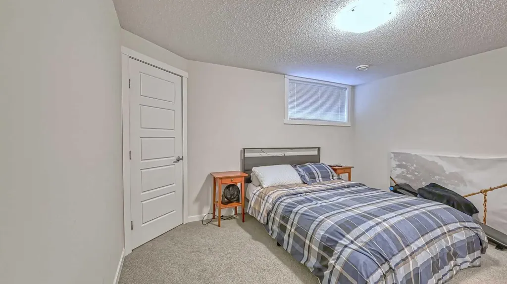 417 Cranbrook Square SE Calgary AB T3M 3K8
