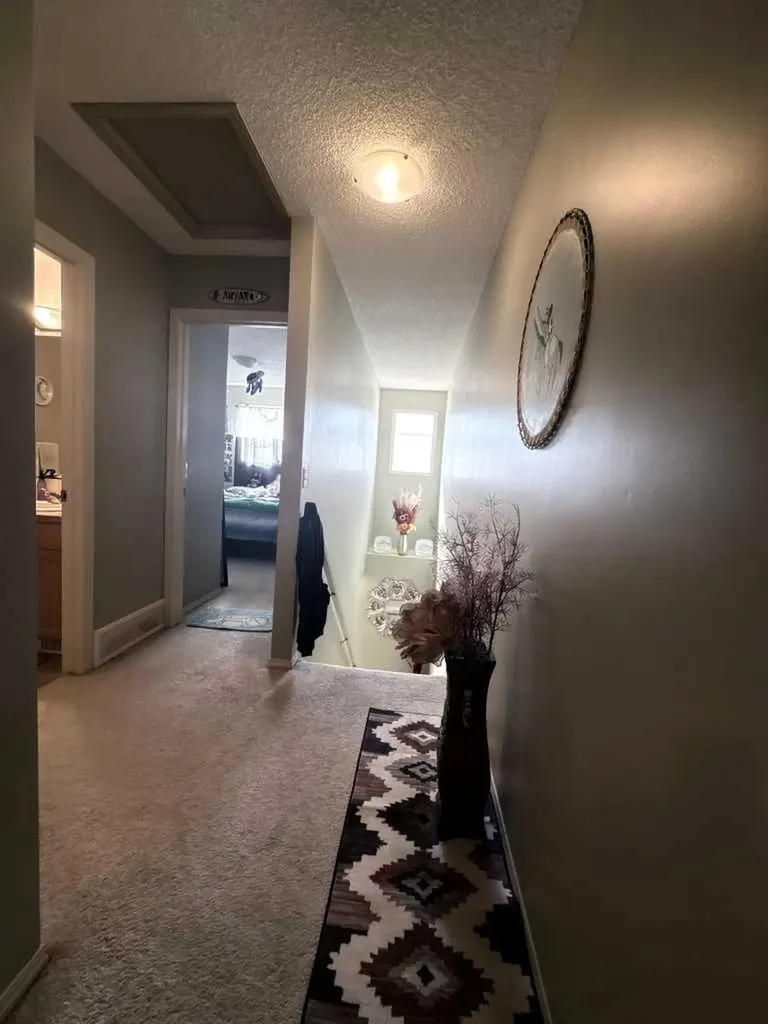 138 Saddlebrook Point NE Calgary AB T3J 0G3