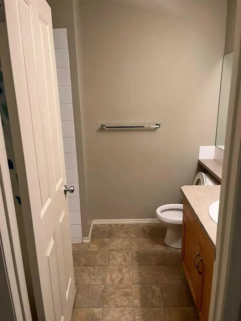 138 Saddlebrook Point NE Calgary AB T3J 0G3