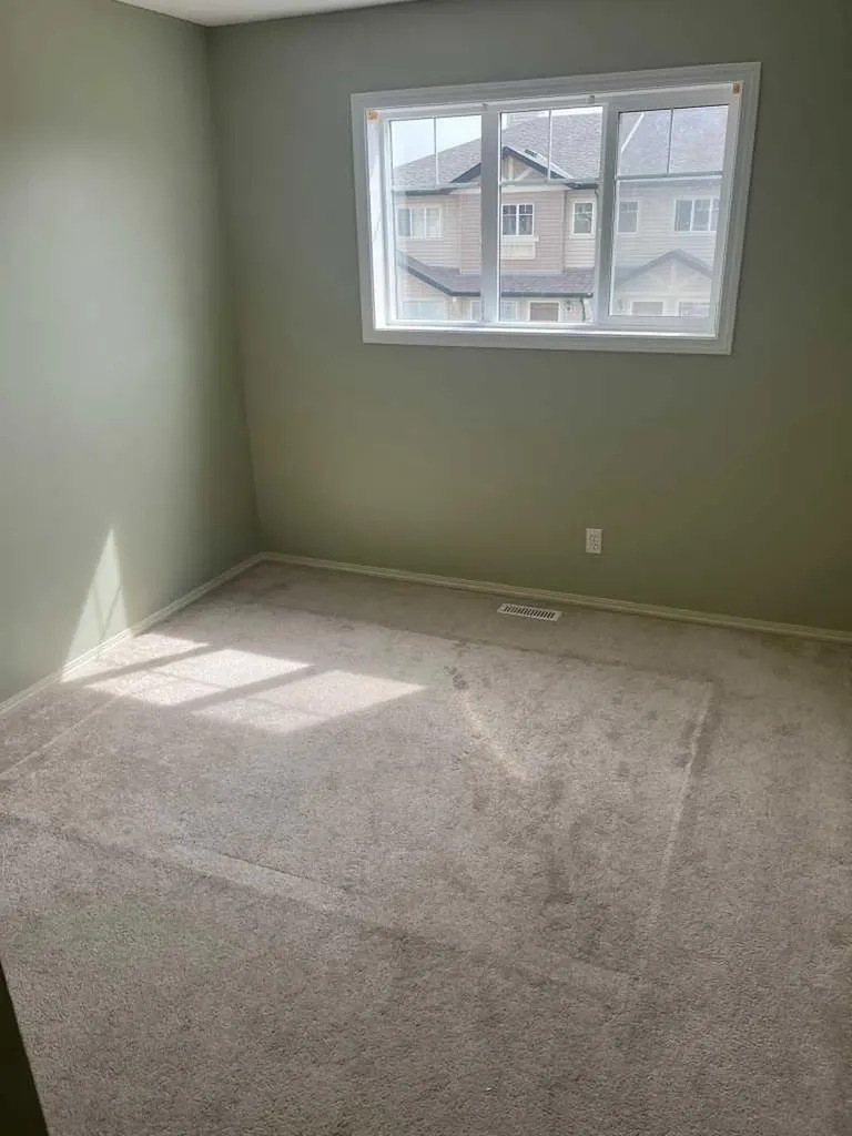 138 Saddlebrook Point NE Calgary AB T3J 0G3