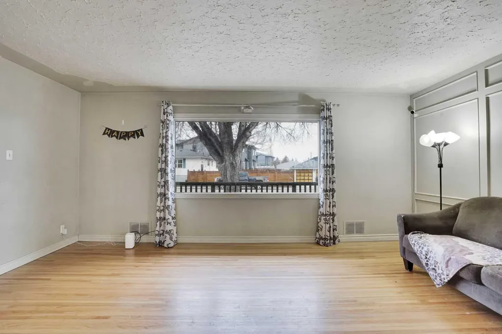 1468 Renfrew Drive NE Calgary AB t2e 5j5