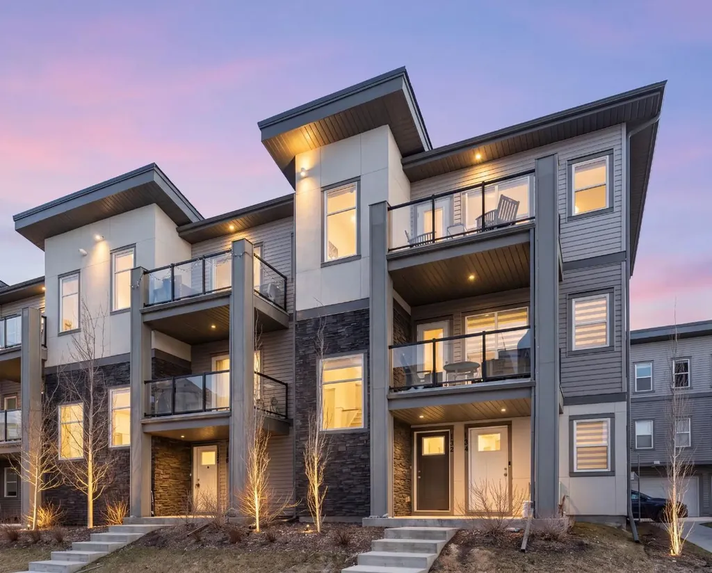 132 Spring Creek Common SW Calgary AB T3H6E2