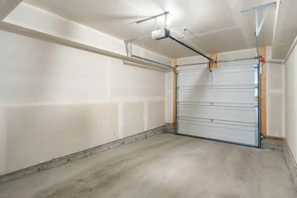 132 Spring Creek Common SW Calgary AB T3H6E2