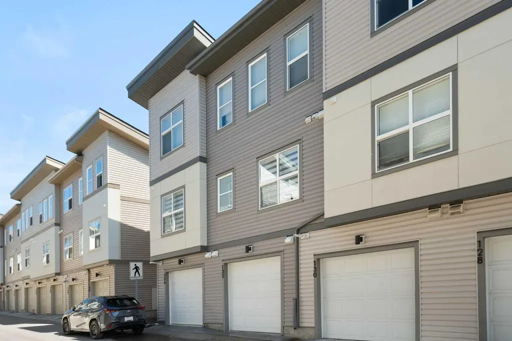 132 Spring Creek Common SW Calgary AB T3H6E2