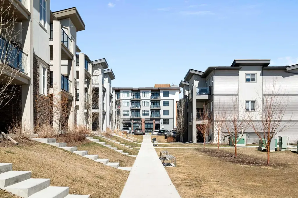 132 Spring Creek Common SW Calgary AB T3H6E2