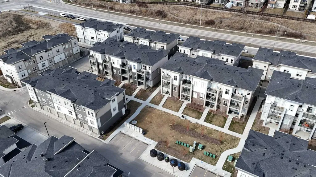 132 Spring Creek Common SW Calgary AB T3H6E2