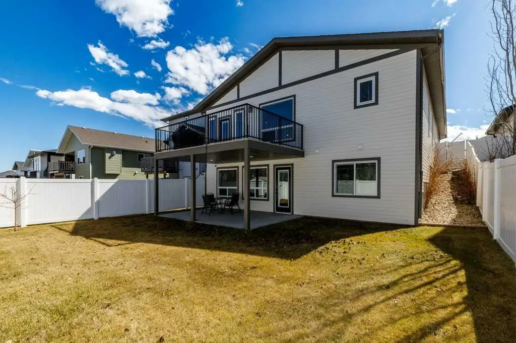 23 Cole Way Sylvan Lake AB T4S 0L6