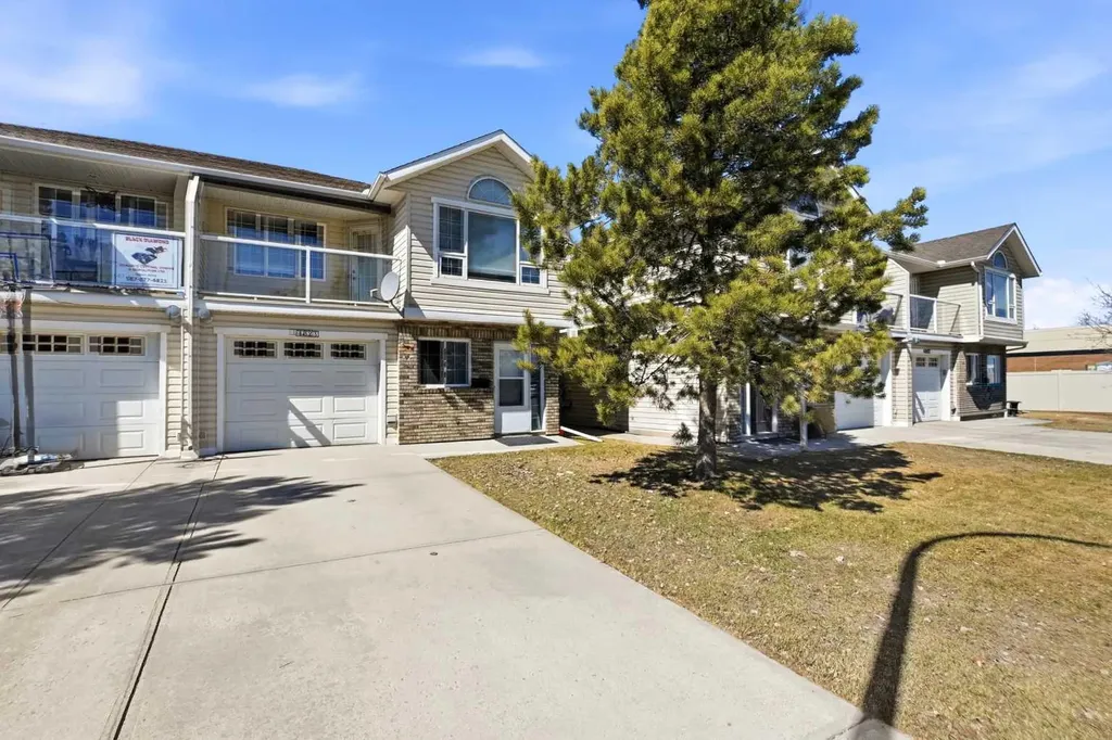4823 45 Avenue Innisfail AB T4G 1P3