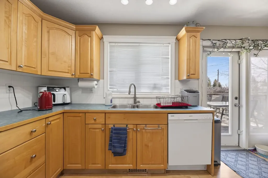 15 Meadowview Court Didsbury AB T0M0W0