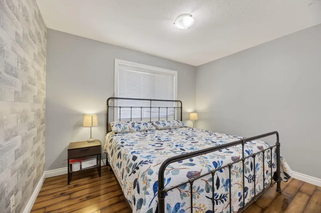 15 Meadowview Court Didsbury AB T0M0W0