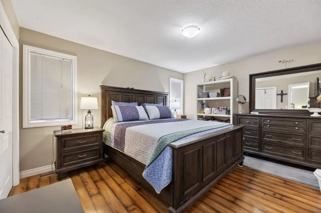 15 Meadowview Court Didsbury AB T0M0W0