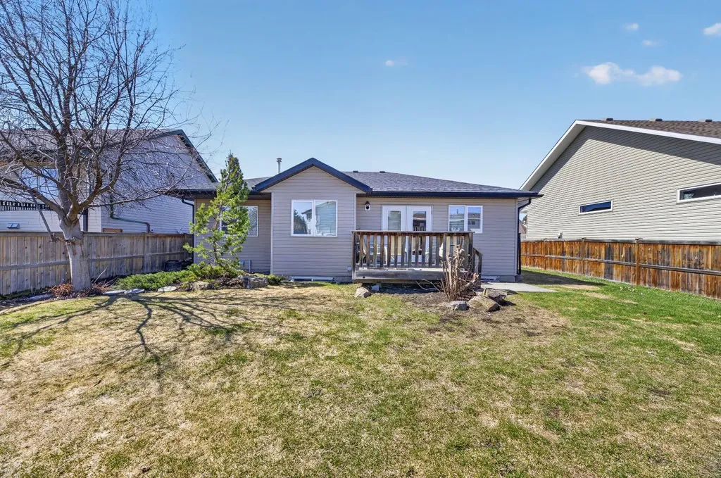 15 Meadowview Court Didsbury AB T0M0W0