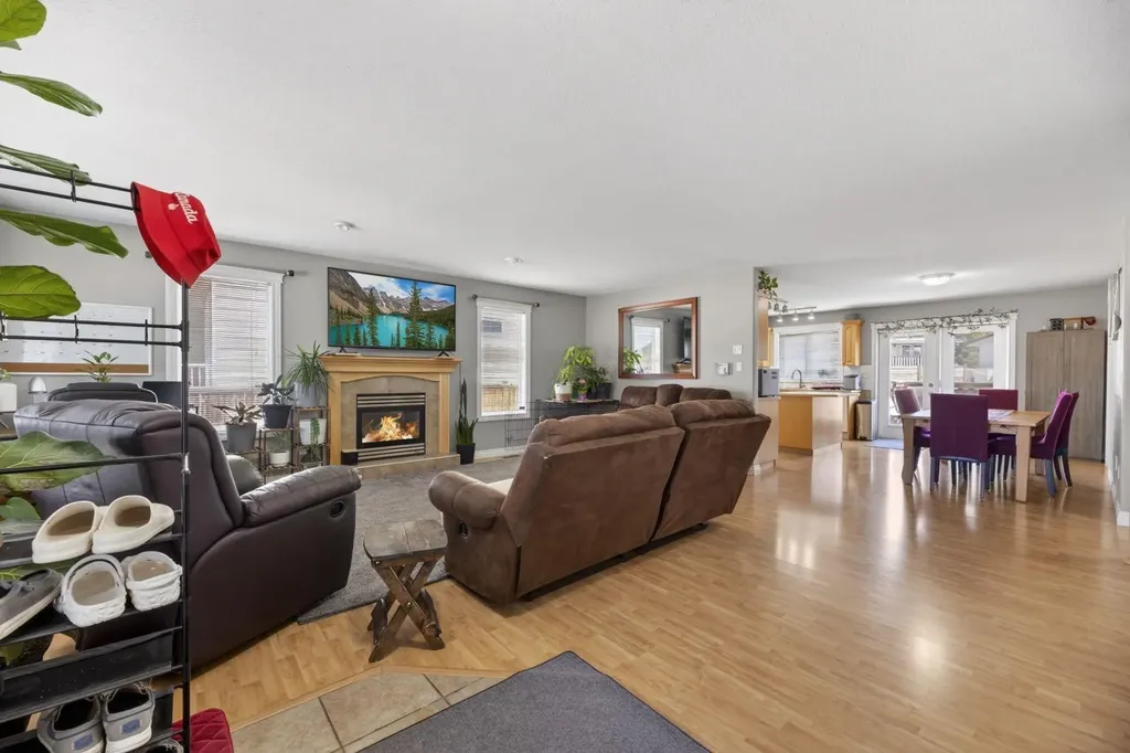 15 Meadowview Court Didsbury AB T0M0W0