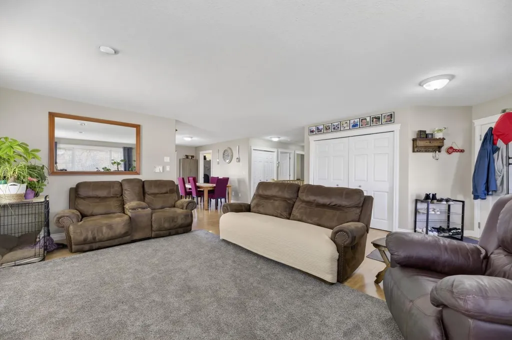 15 Meadowview Court Didsbury AB T0M0W0