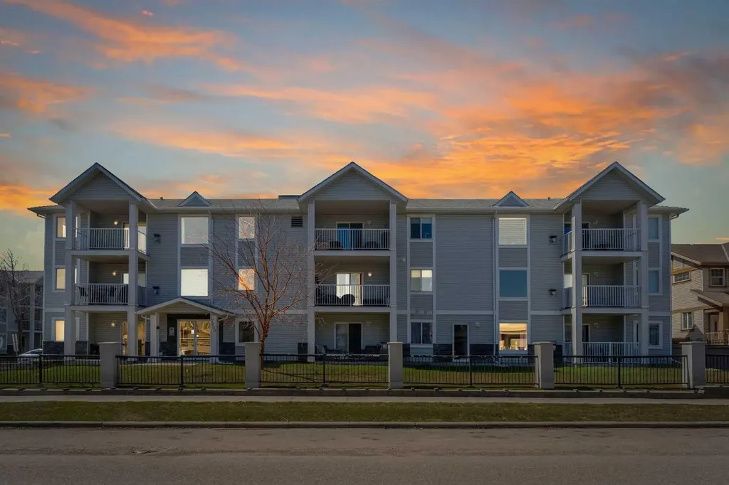 7106 Valleyview Park SE Calgary AB T2B3R6