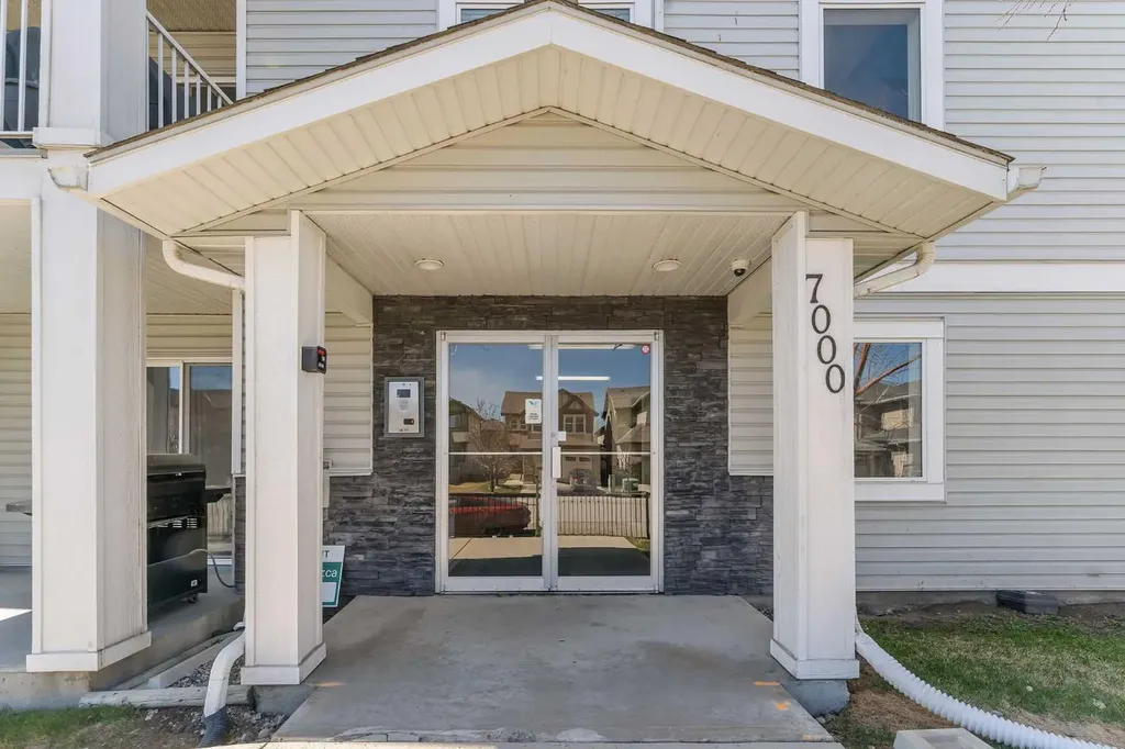 7106 Valleyview Park SE Calgary AB T2B3R6