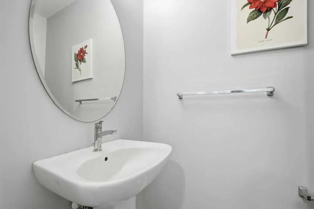 151 Creekstone Way SW Calgary AB T2X 4P9