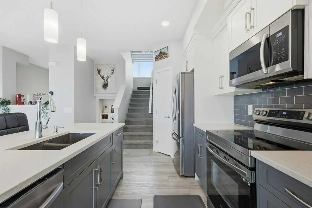 151 Creekstone Way SW Calgary AB T2X 4P9