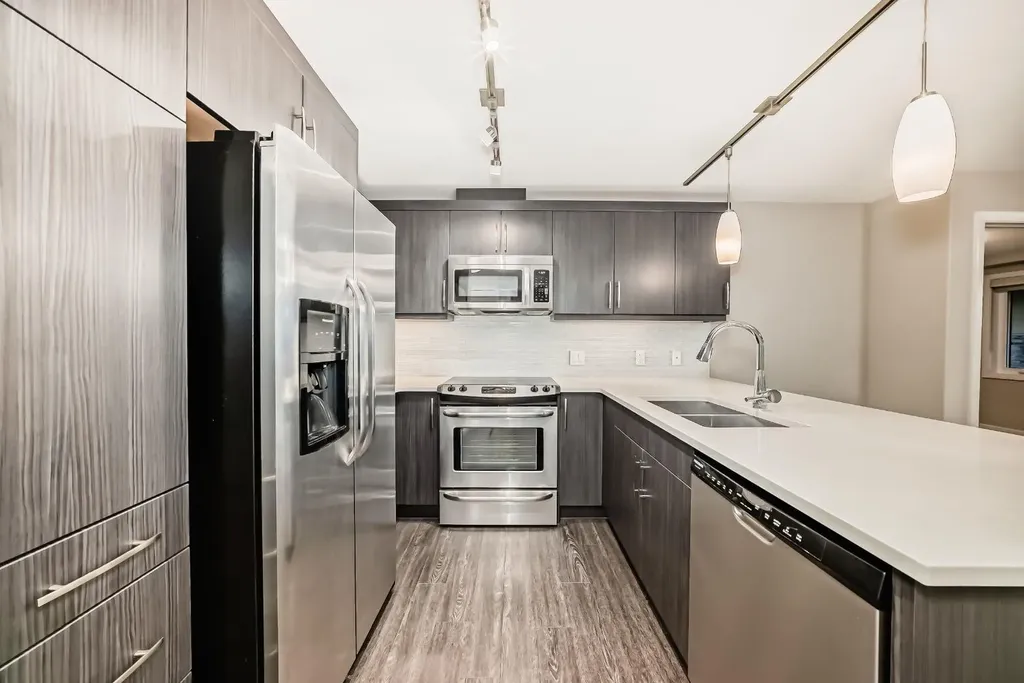 450 Kincora Glen Road NW Calgary AB T3R 1S2