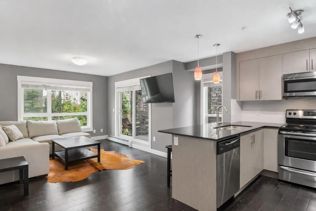 240 Skyview Ranch Road NE Calgary AB T3N 0P4