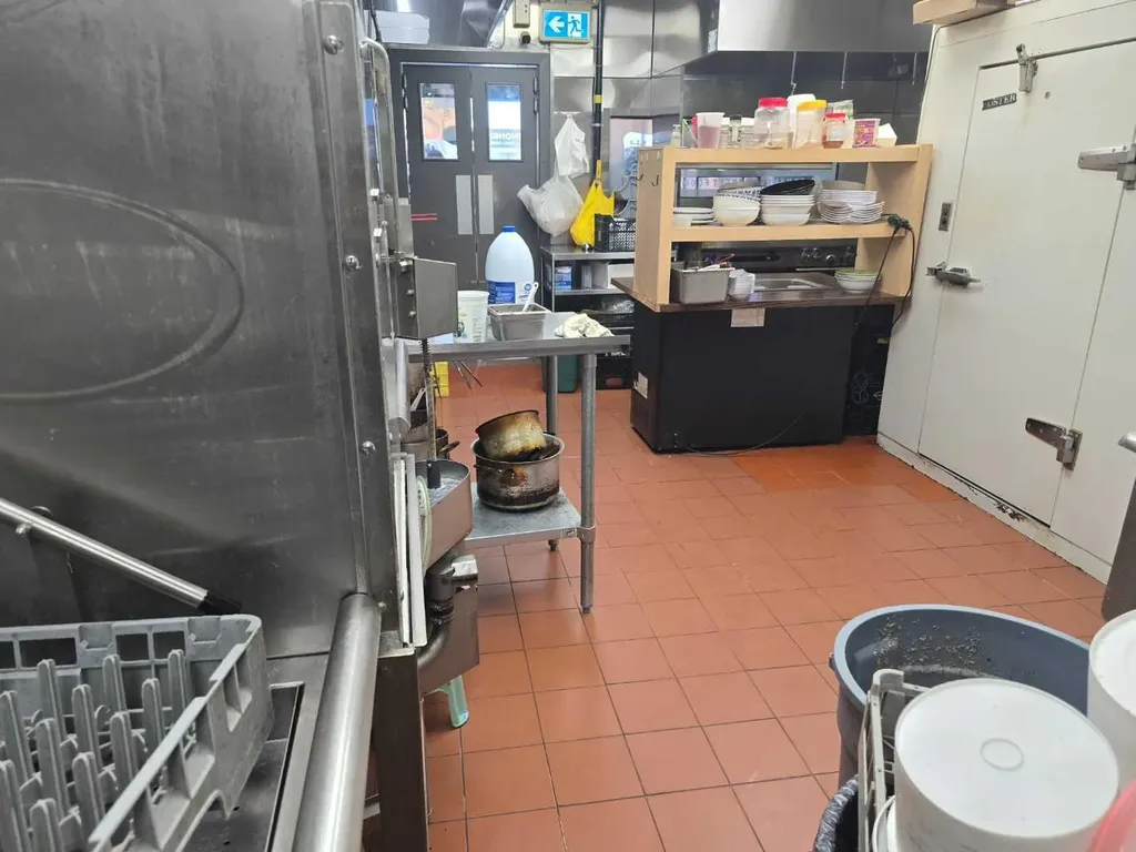 971 64 Avenue NE Calgary AB T2E 9b7
