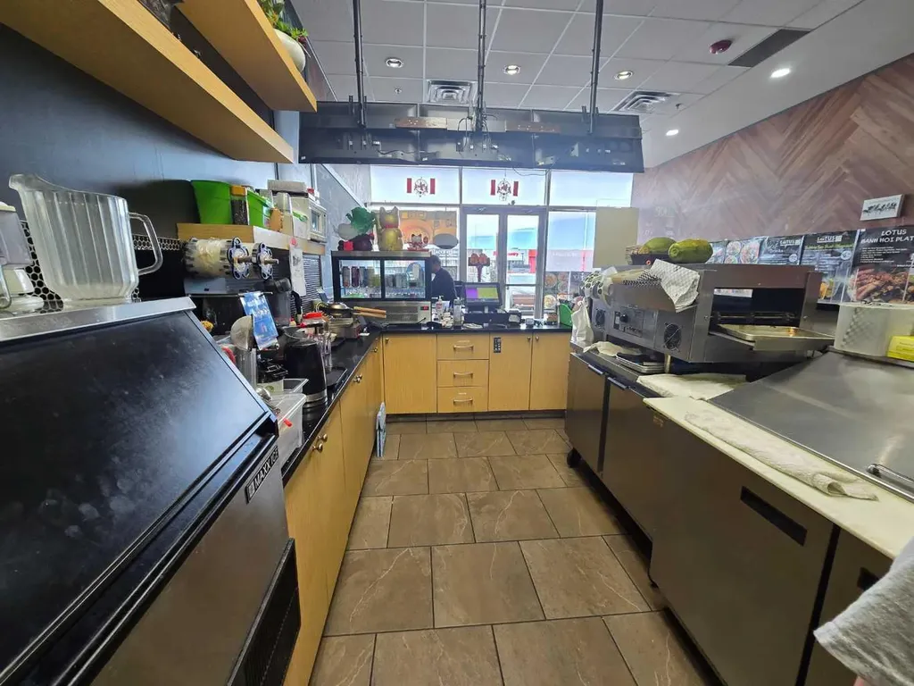 971 64 Avenue NE Calgary AB T2E 9b7