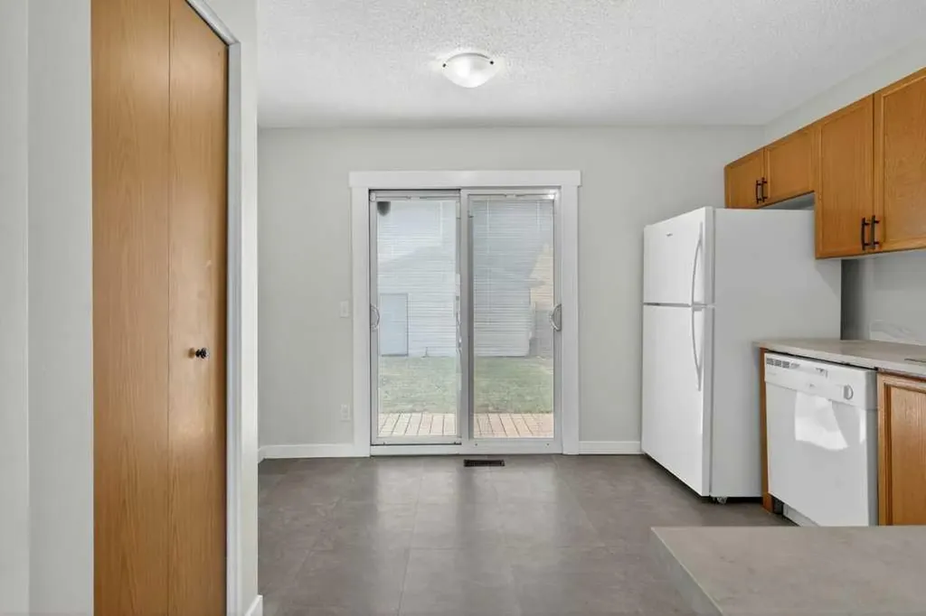 35 Martinview Crescent NE Calgary AB T3J 2S2