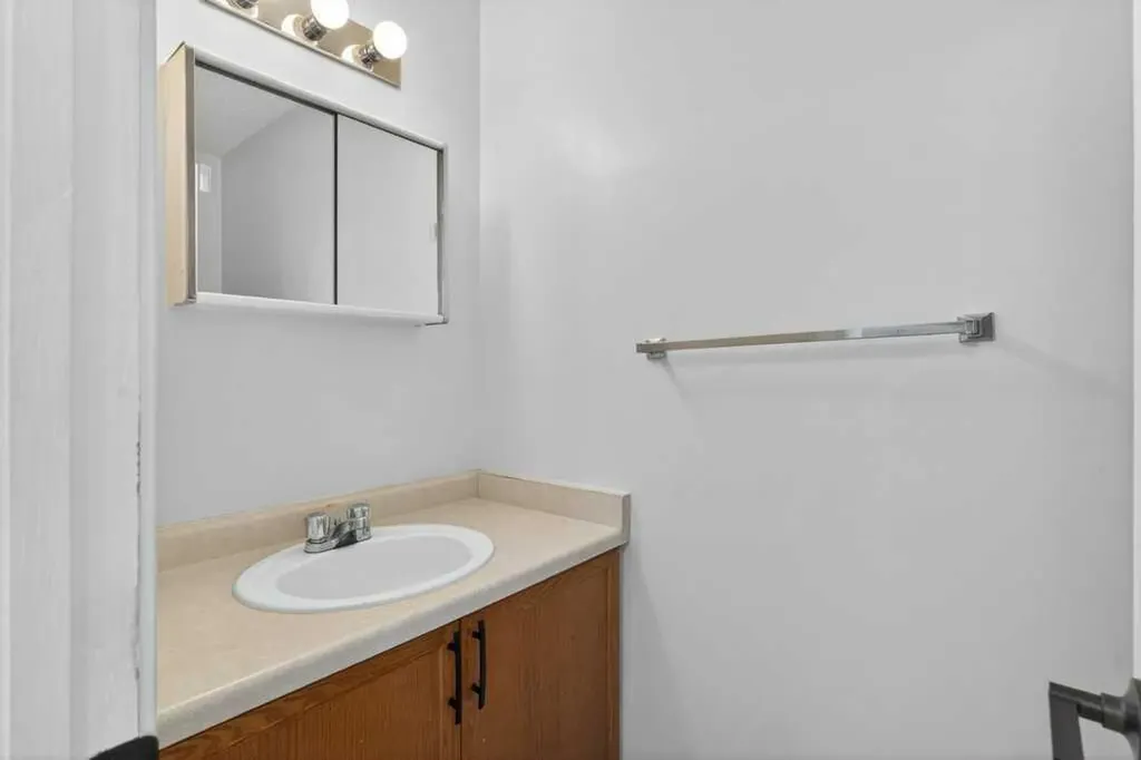 35 Martinview Crescent NE Calgary AB T3J 2S2