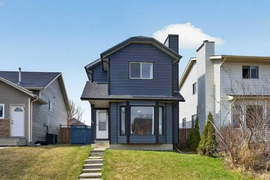 35 Martinview Crescent NE Calgary AB T3J 2S2