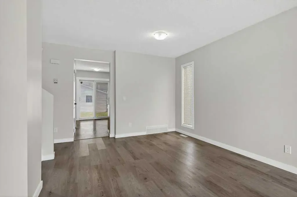 35 Martinview Crescent NE Calgary AB T3J 2S2