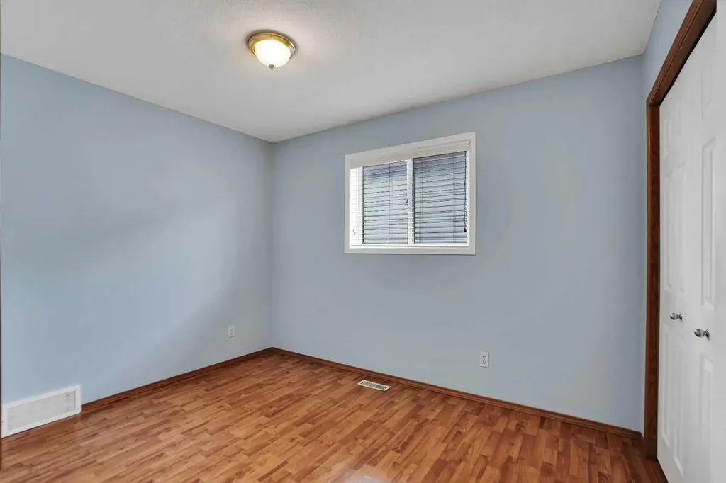 193 Martindale Drive NE Calgary AB T3J3X9
