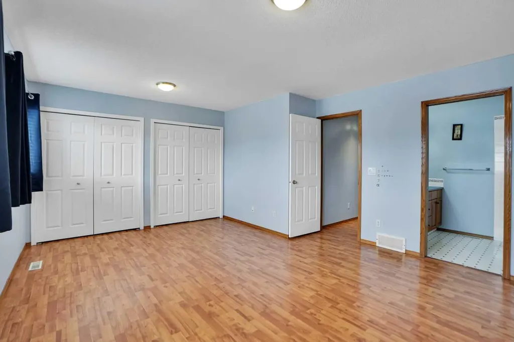 193 Martindale Drive NE Calgary AB T3J3X9