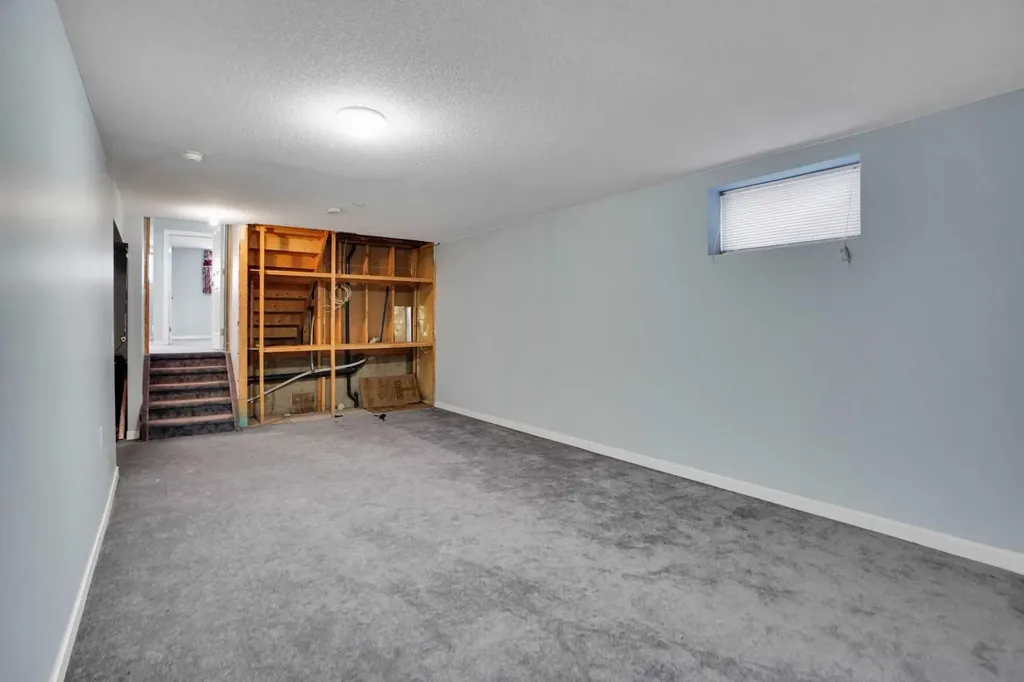 193 Martindale Drive NE Calgary AB T3J3X9