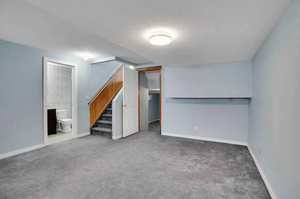 193 Martindale Drive NE Calgary AB T3J3X9