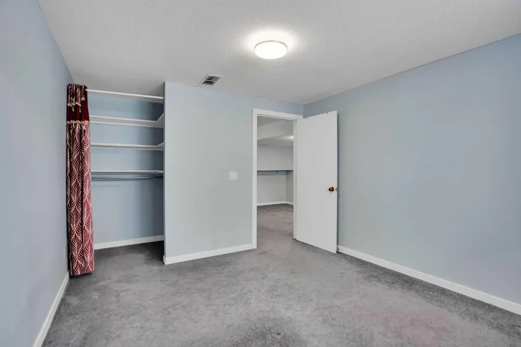193 Martindale Drive NE Calgary AB T3J3X9