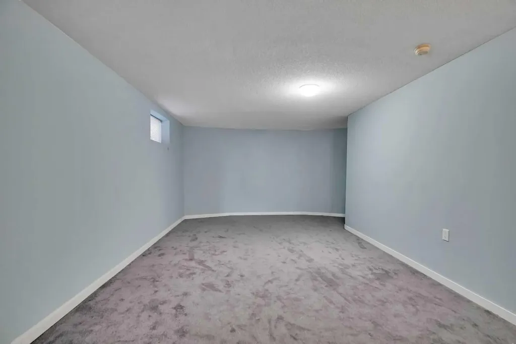 193 Martindale Drive NE Calgary AB T3J3X9