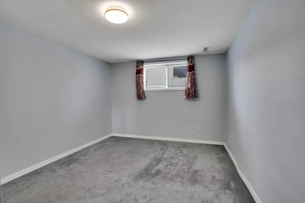 193 Martindale Drive NE Calgary AB T3J3X9