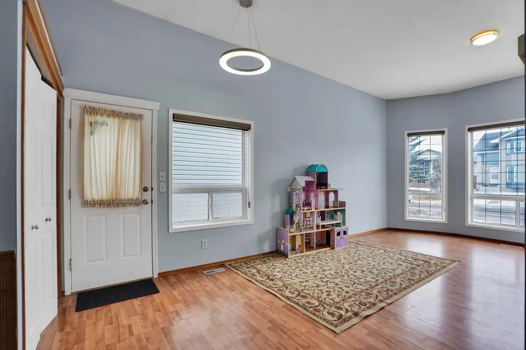 193 Martindale Drive NE Calgary AB T3J3X9