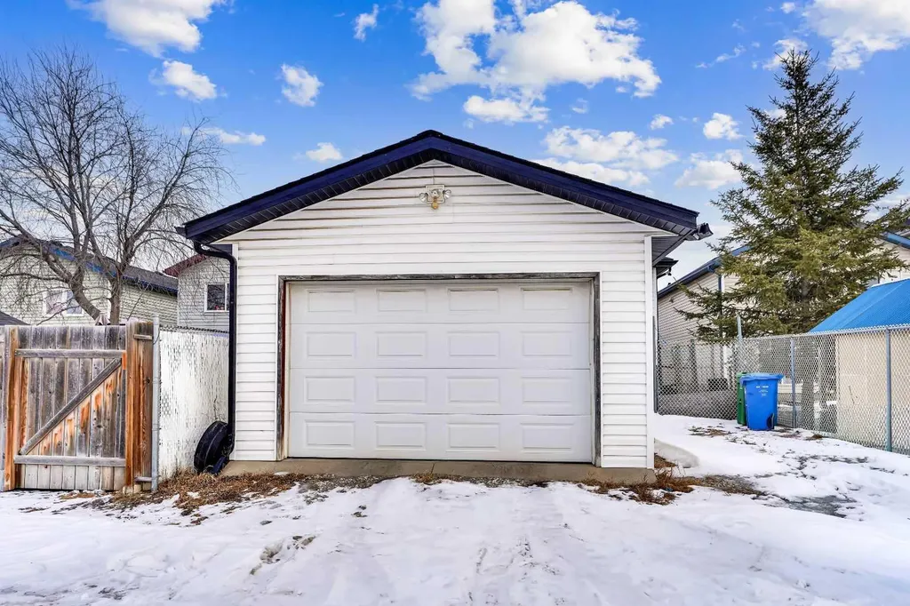 193 Martindale Drive NE Calgary AB T3J3X9