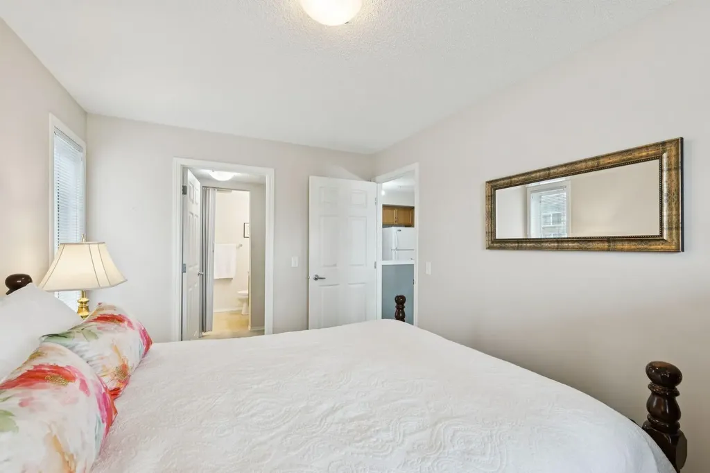 5200 44 Avenue NE Calgary AB T1Y 7L4