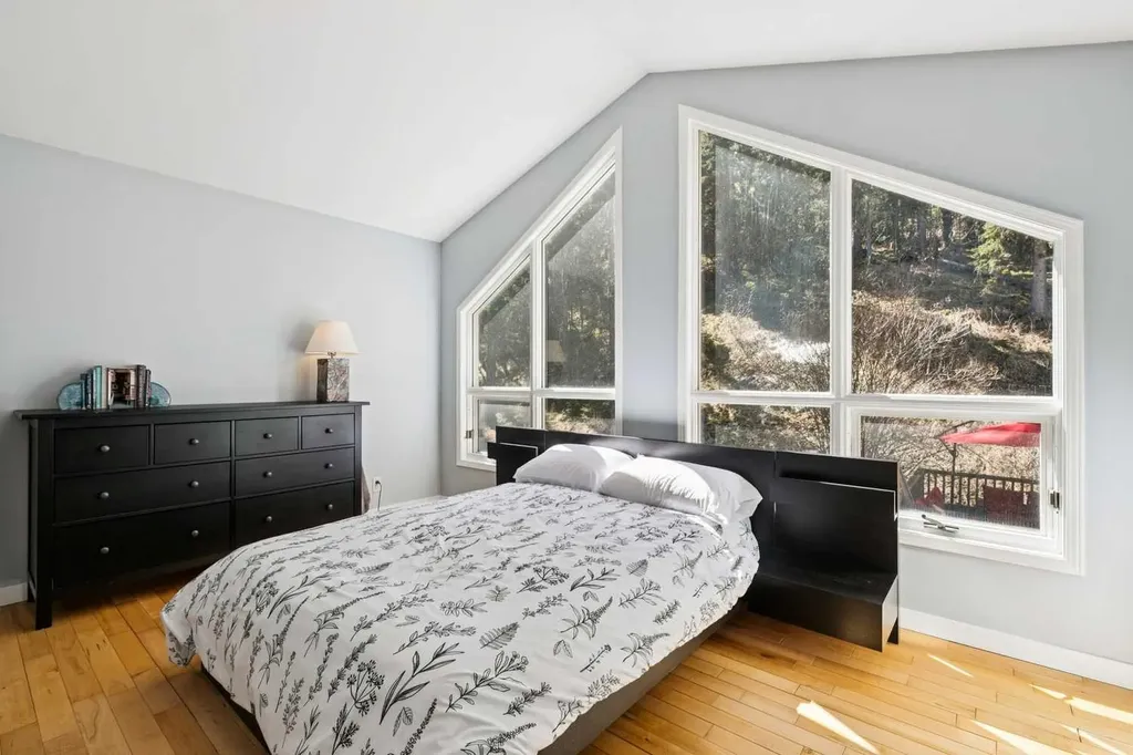 241 Mountain Lion Drive Bragg Creek AB T0L 0K0