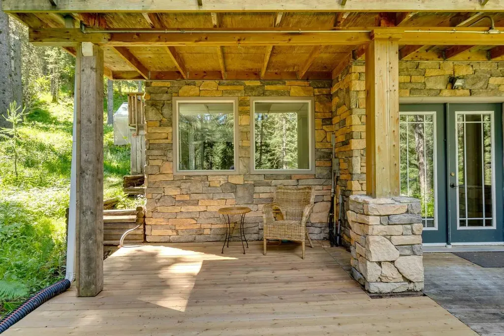 241 Mountain Lion Drive Bragg Creek AB T0L 0K0