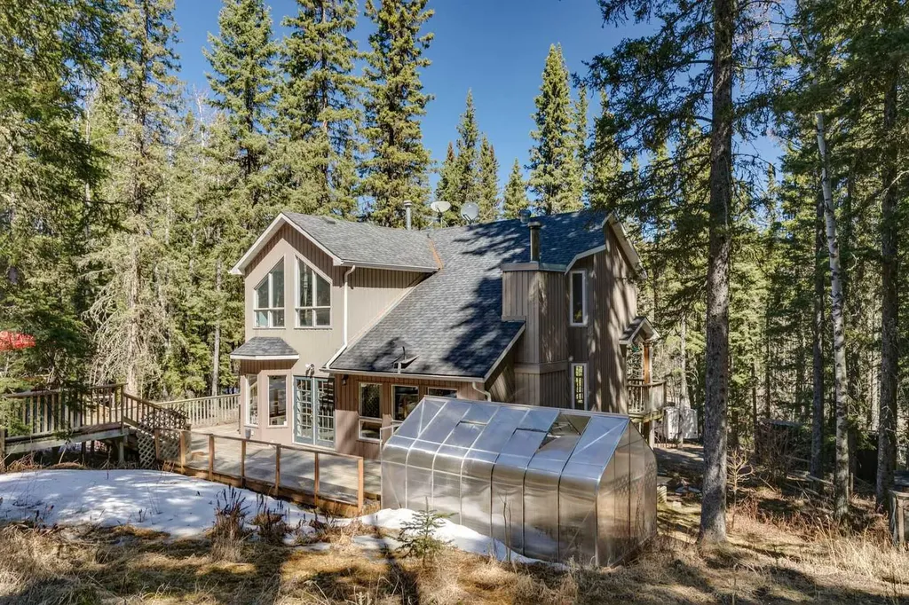 241 Mountain Lion Drive Bragg Creek AB T0L 0K0