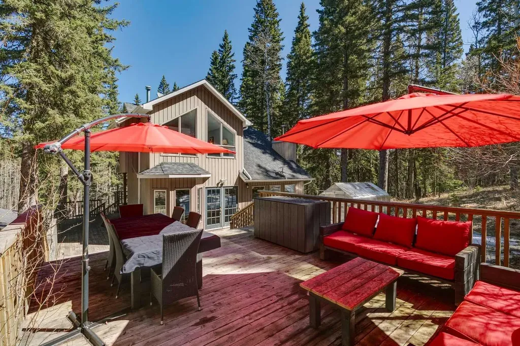 241 Mountain Lion Drive Bragg Creek AB T0L 0K0