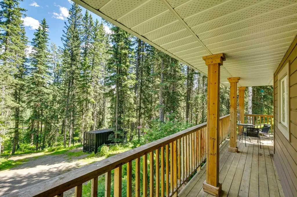 241 Mountain Lion Drive Bragg Creek AB T0L 0K0