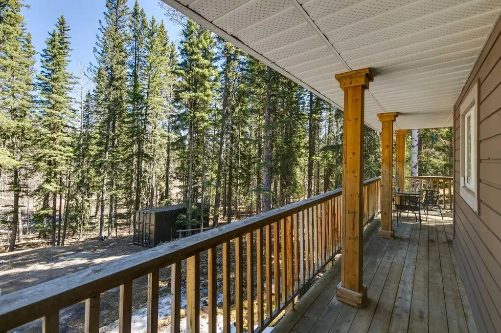 241 Mountain Lion Drive Bragg Creek AB T0L 0K0