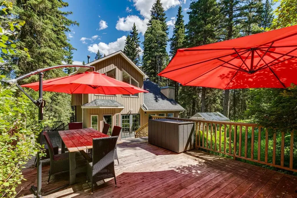 241 Mountain Lion Drive Bragg Creek AB T0L 0K0