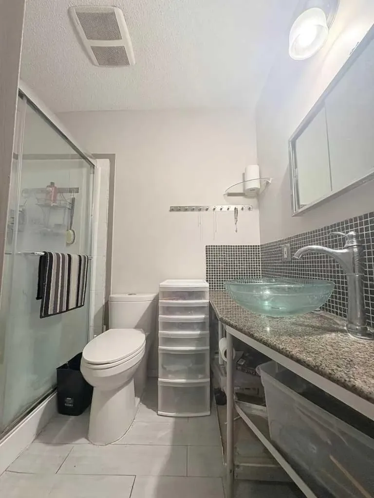 6440 4 Street NW Calgary AB T2K 1B8